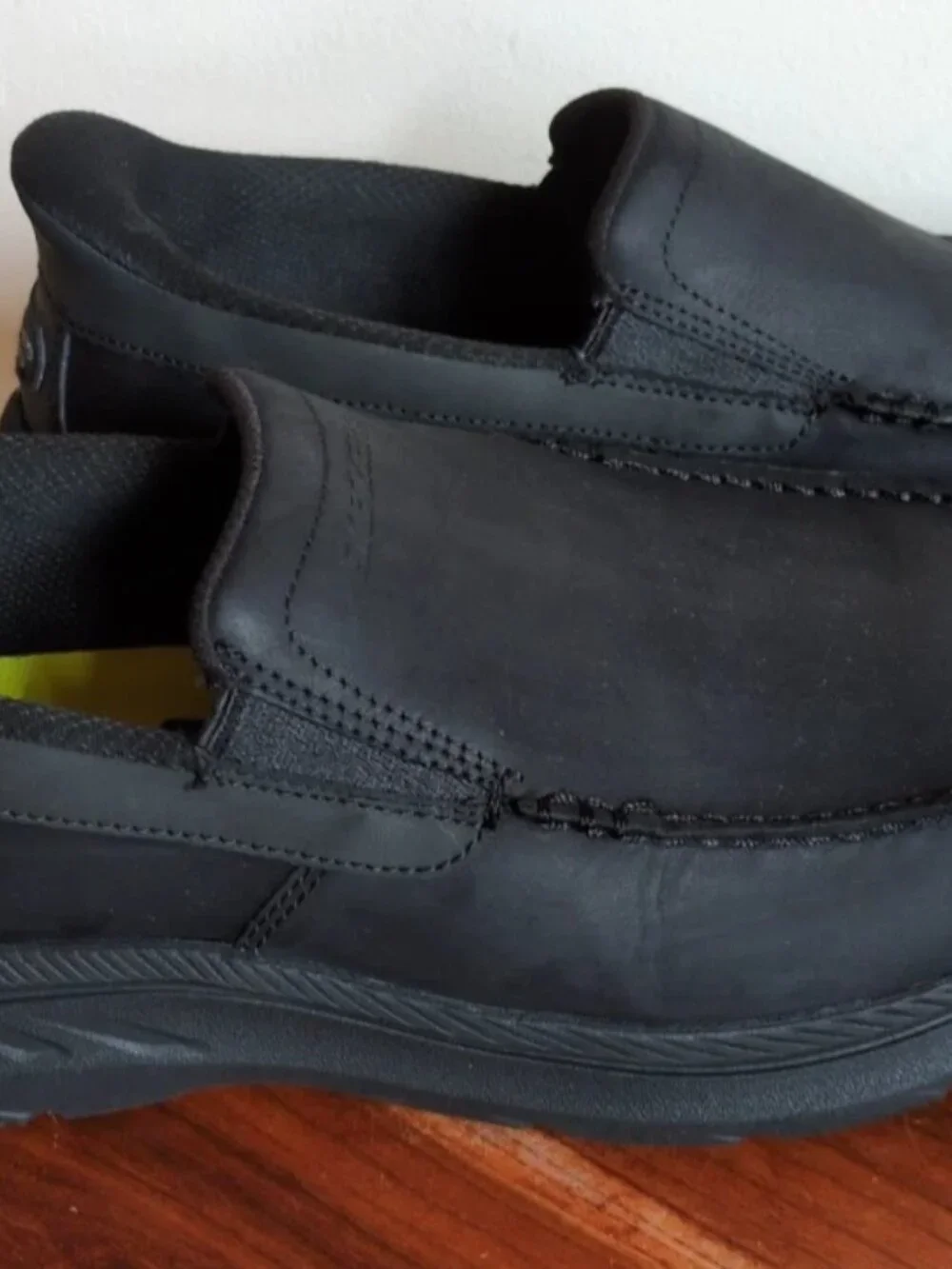 Skechers Men's Pollard Osgood Relaxed Black Slip-In On Loafers Shoes Size 11.5